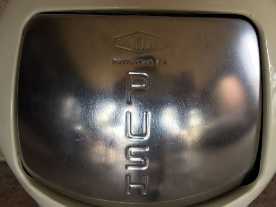 Commerical Waster Paper Container Fire Fighter By United Metal Receptacle Corp [Photo 5]