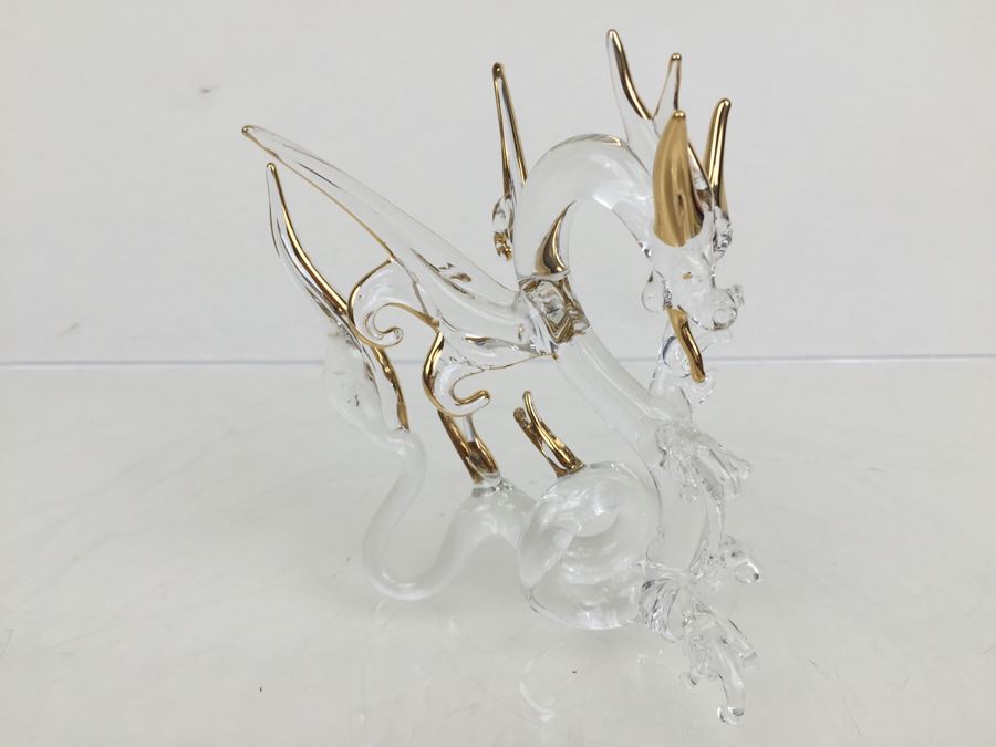 Large Well Executed Glass Dragon With Gold Accents [Photo 4]