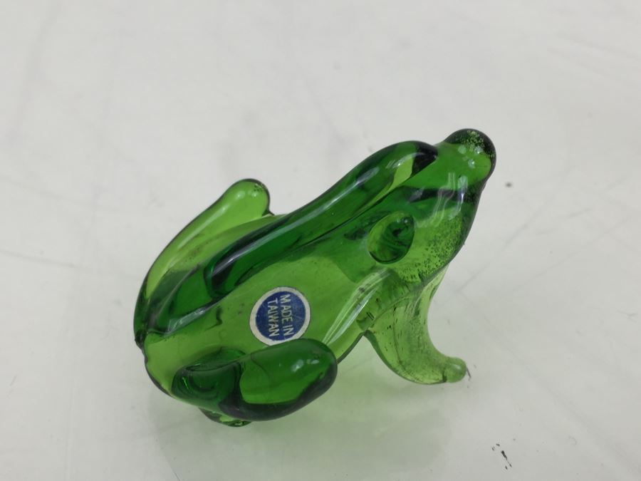 Large Lot Of Colored Glass Animal Figurines [Photo 18]