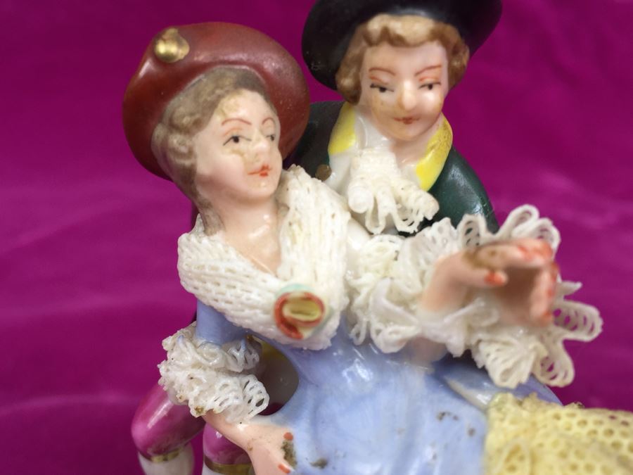 Small Dresden Germany Porcelain Figurine [Photo 10]