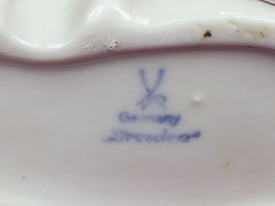 Small Dresden Germany Porcelain Figurine [Photo 11]