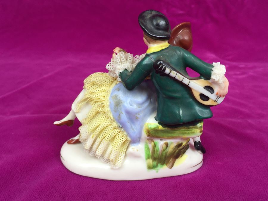 Small Dresden Germany Porcelain Figurine [Photo 2]