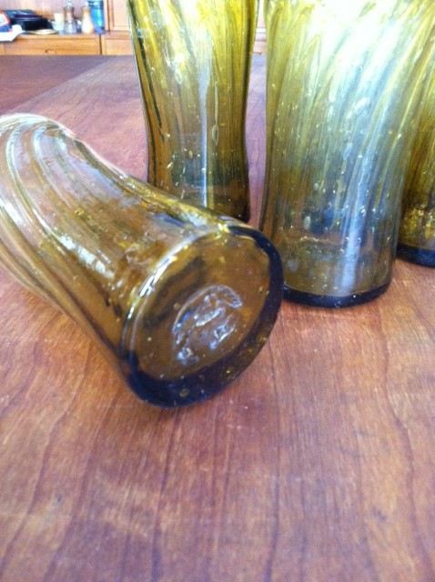 Handblown Yellow Serving Pitcher with Ice Pocket and 8 Glasses [Photo 2]