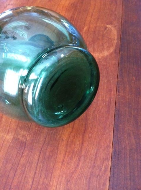 Green Handblown Wine Decanter with Ice Pocket [Photo 4]