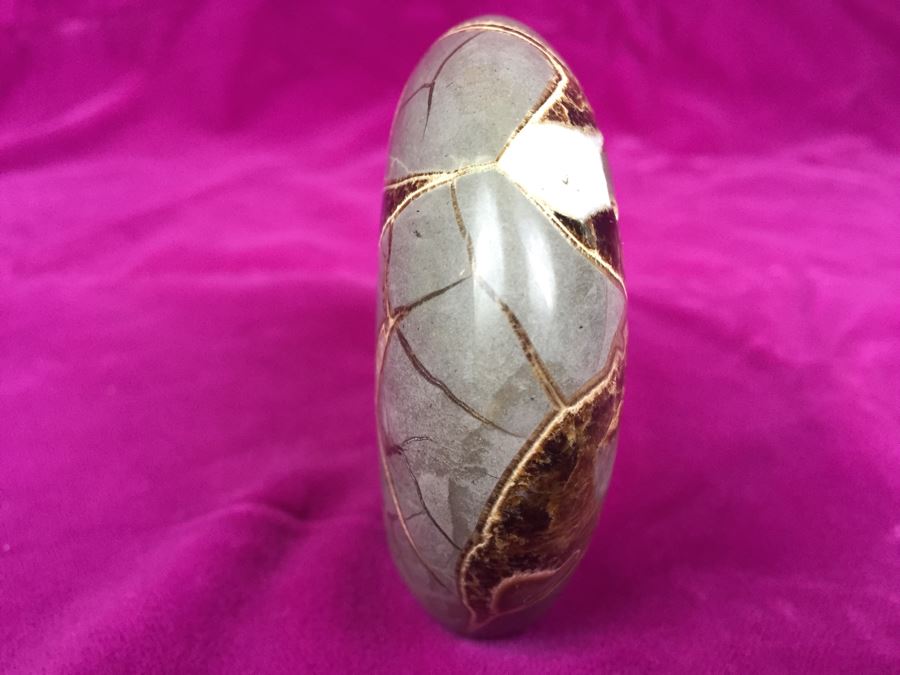 Hand Carved Stone Bear [Photo 11]