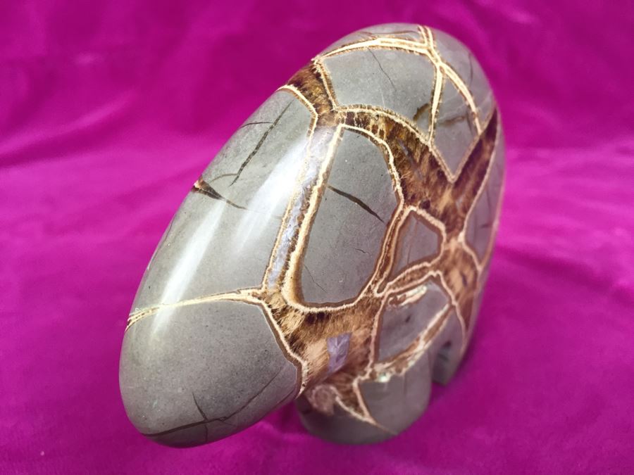 Hand Carved Stone Bear [Photo 9]