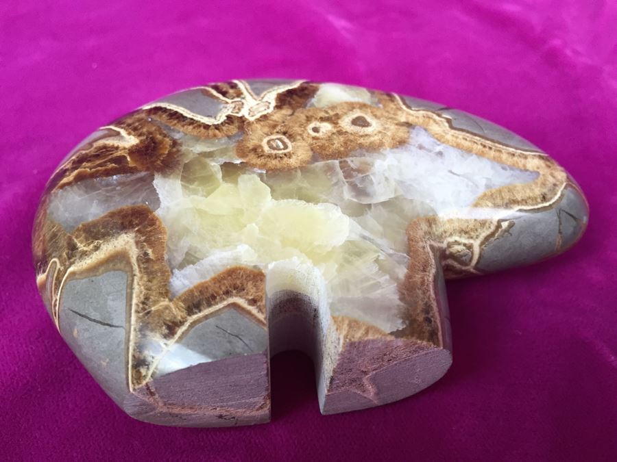 Hand Carved Stone Bear [Photo 3]