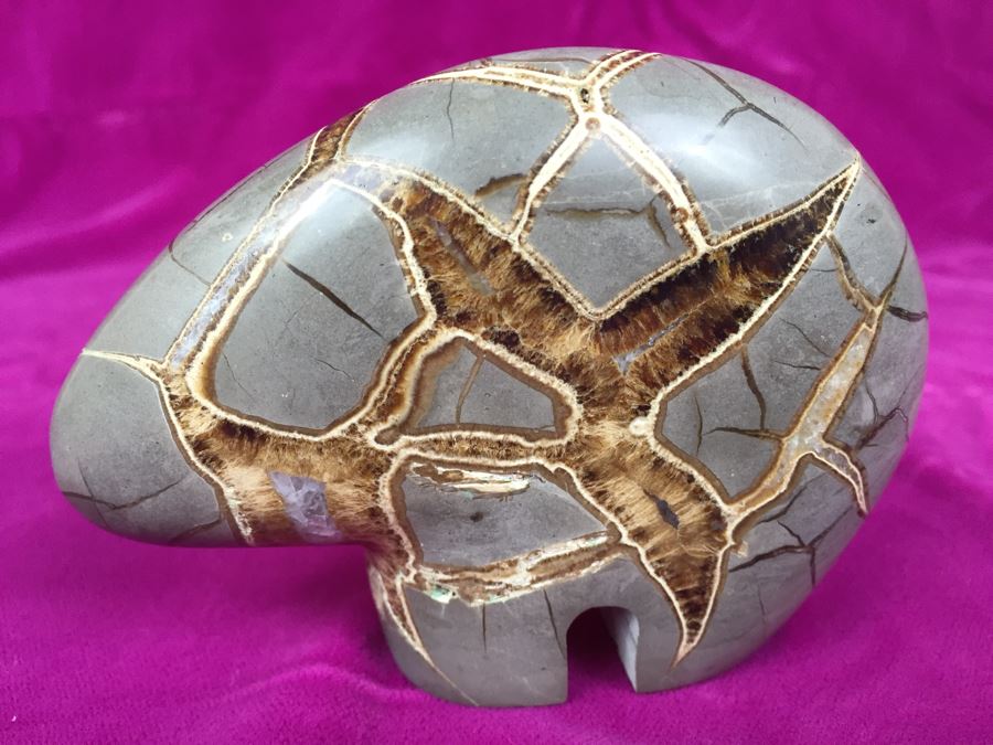 Hand Carved Stone Bear [Photo 2]