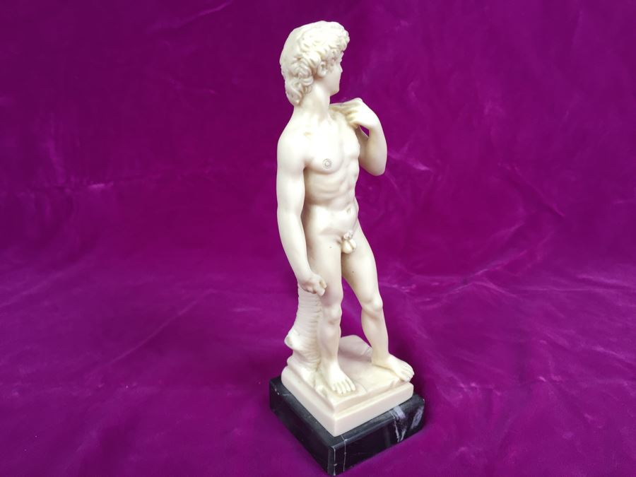 Pair Of Sculptures On Marble Base By Sculptor G. Ruggeri Made In Italy [Photo 18]