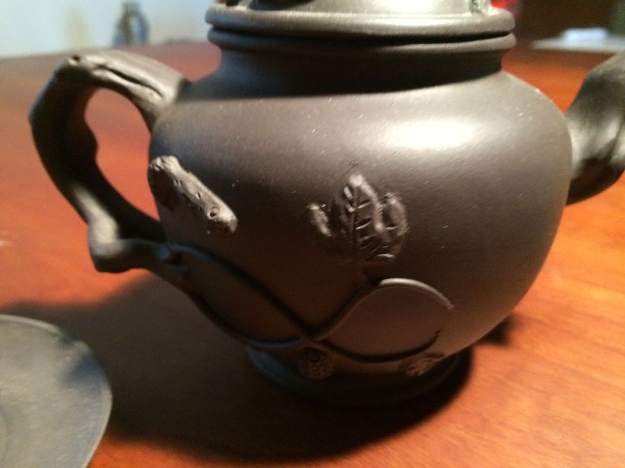 Handmade Teapot with (1) Cup and Saucer and (3) Extra Saucers [Photo 4]