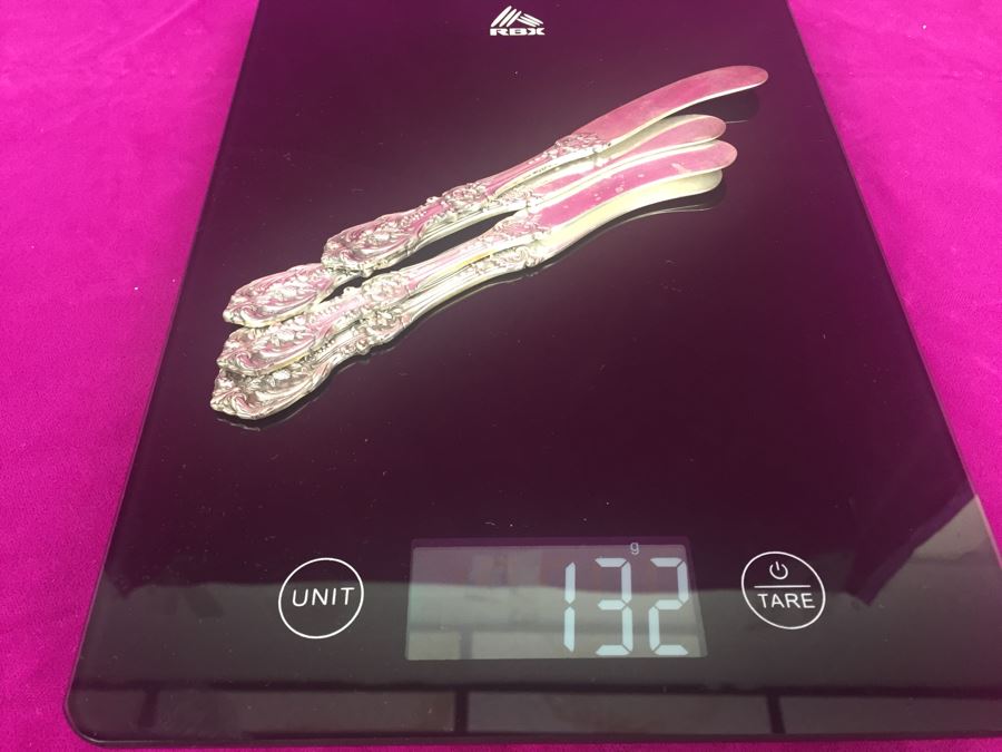 Elegant Sterling Silver Flatware Set With Silverware Box 2,377g Without Knives + 168g Knife Handles = 2,545g = $1,408 Melt Value [Photo 23]