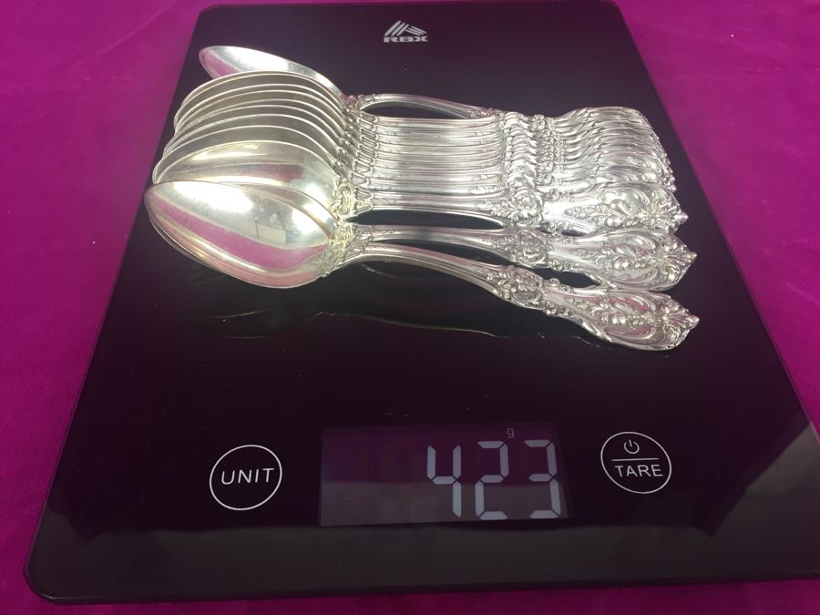 Elegant Sterling Silver Flatware Set With Silverware Box 2,377g Without Knives + 168g Knife Handles = 2,545g = $1,408 Melt Value [Photo 25]