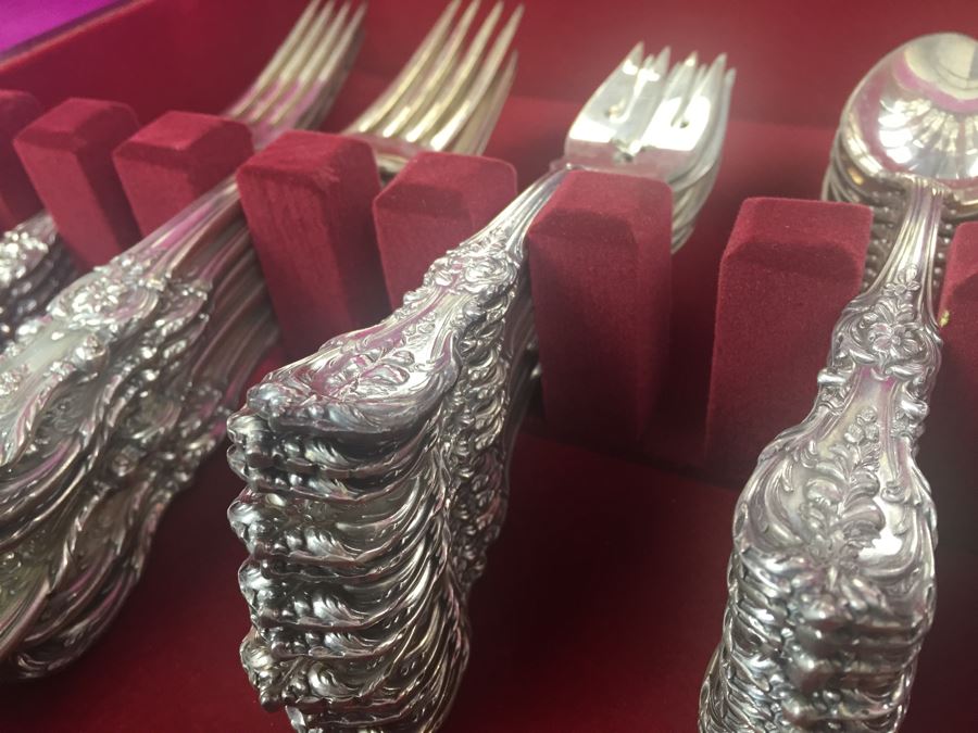 Elegant Sterling Silver Flatware Set With Silverware Box 2,377g Without Knives + 168g Knife Handles = 2,545g = $1,408 Melt Value [Photo 18]