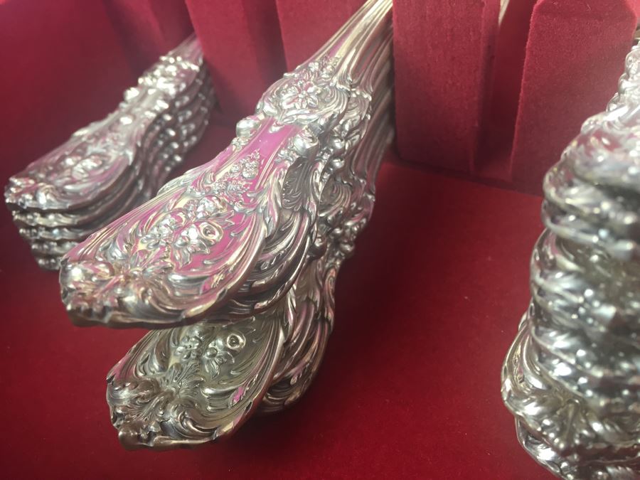 Elegant Sterling Silver Flatware Set With Silverware Box 2,377g Without Knives + 168g Knife Handles = 2,545g = $1,408 Melt Value [Photo 17]