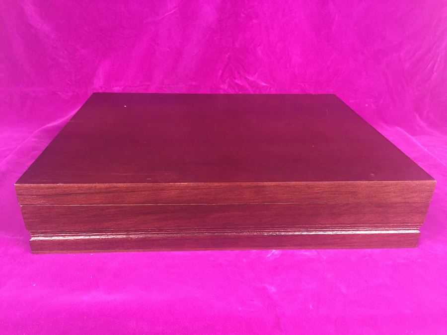 Elegant Sterling Silver Flatware Set With Silverware Box 2,377g Without Knives + 168g Knife Handles = 2,545g = $1,408 Melt Value [Photo 5]