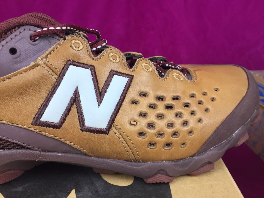 2 Pairs Of BROOKS Women's Running Shoes And 1 Pair Of New Balance Women's Running Shoes Size 10.5B All New In Box [Photo 27]