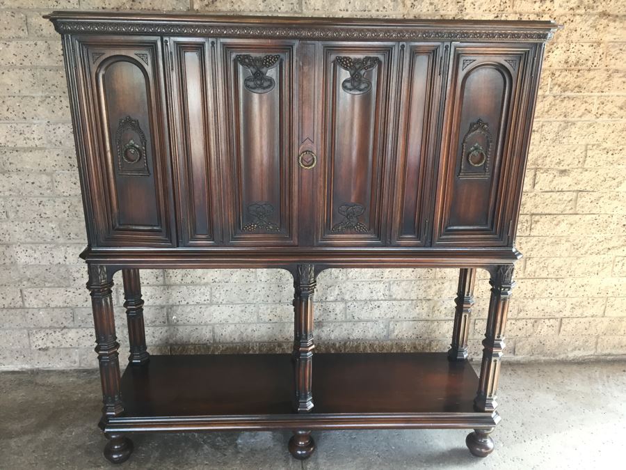 Stunning Antique Cabinet With Detailed Wood Carvings [Photo 4]
