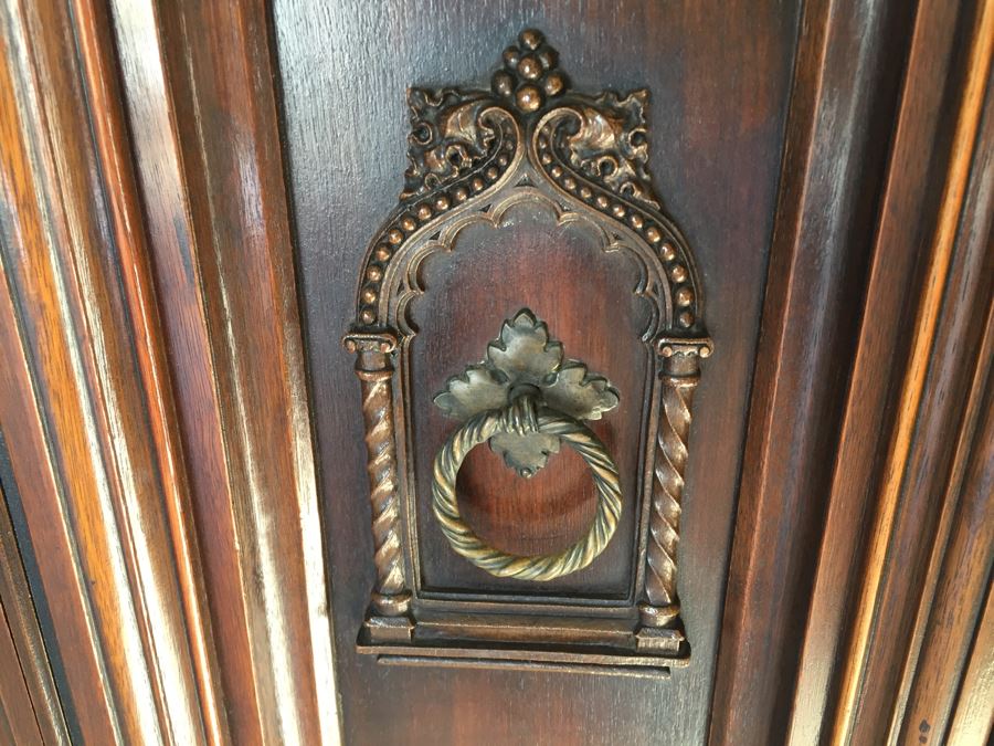 Stunning Antique Cabinet With Detailed Wood Carvings [Photo 6]