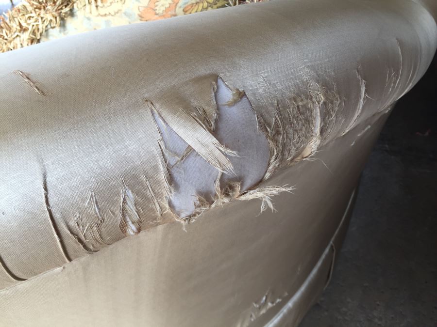 Elegant Thomasville Curved Back Silk Sofa [Photo 15]