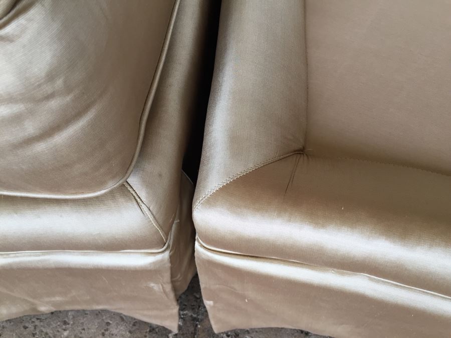 Elegant Thomasville Curved Back Silk Sofa [Photo 11]
