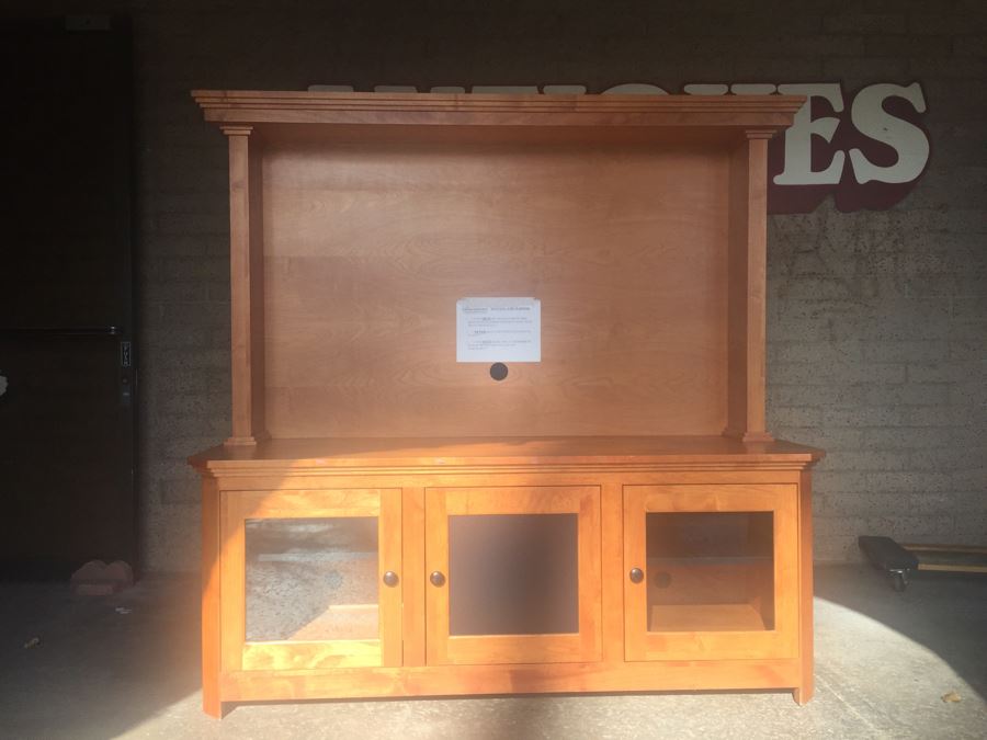 Nice Wooden Credenza With Storage And Hutch [Photo 8]