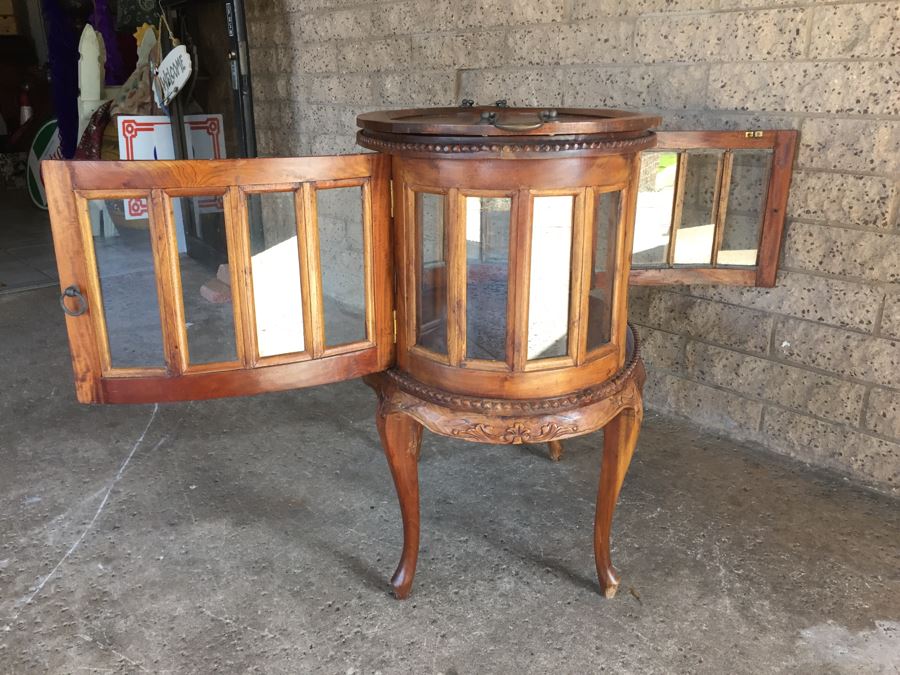 Beautiful French Provencial Curio Cabinet Bar Oval Windowed With Removable Top Tray [Photo 19]