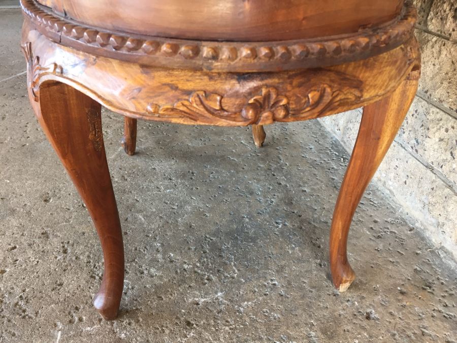 Beautiful French Provencial Curio Cabinet Bar Oval Windowed With Removable Top Tray [Photo 8]