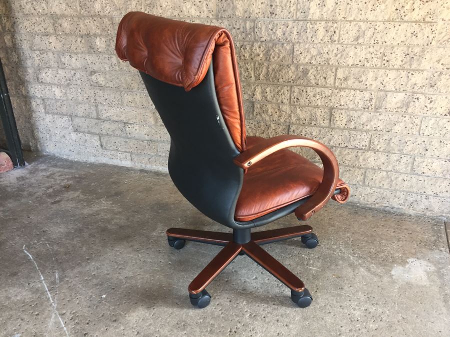 Nice Leather Office Chair With Casters [Photo 10]