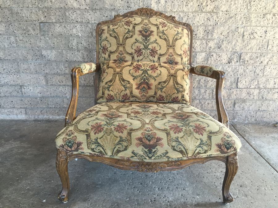 Oversized Upholstered Armchair [Photo 1]