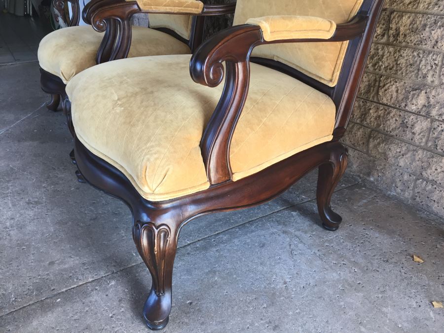 Pair Of Thomasville Oversized Upholstered Armchairs [Photo 7]
