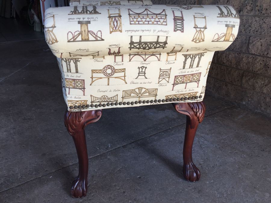 Classy Upholstered Bench With Antique Furniture Print [Photo 4]