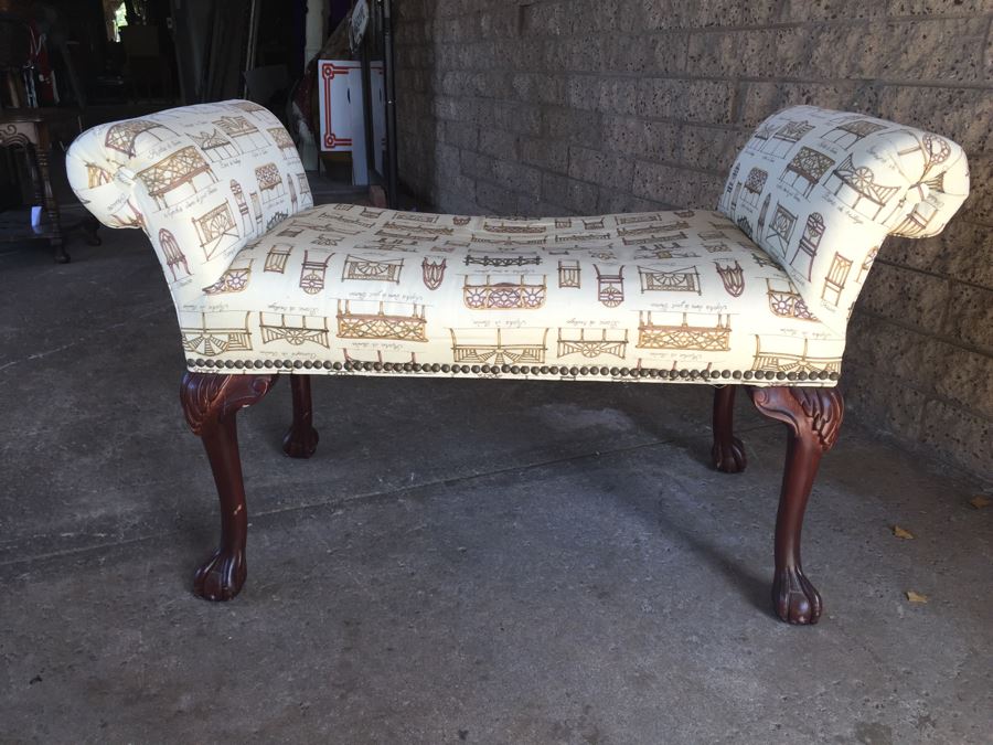 Classy Upholstered Bench With Antique Furniture Print [Photo 10]