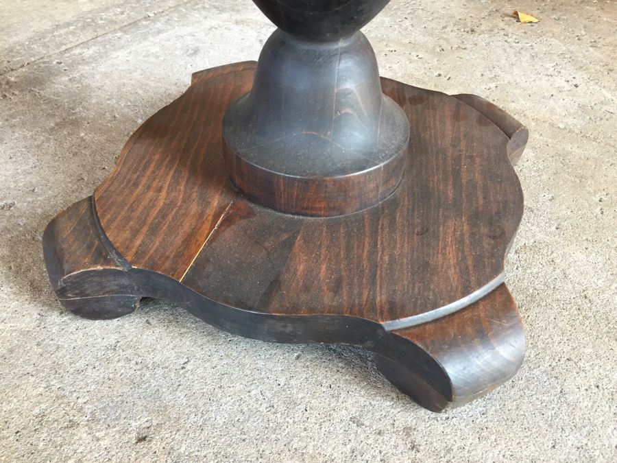 Vintage Round Pedestal Stand [Photo 10]