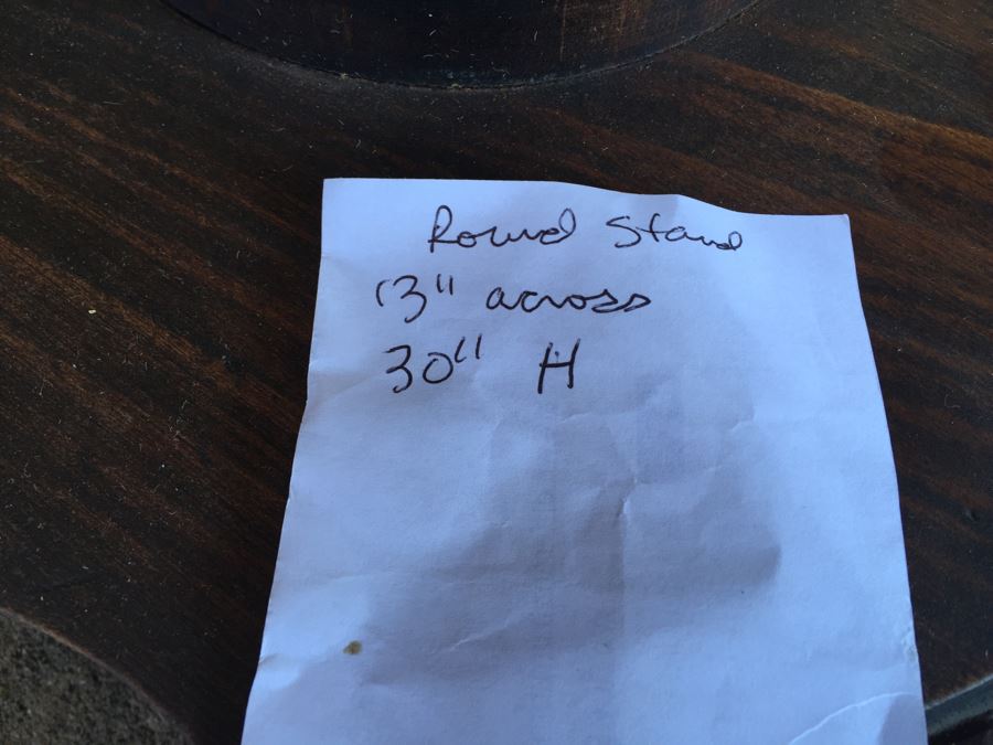 Vintage Round Pedestal Stand [Photo 13]