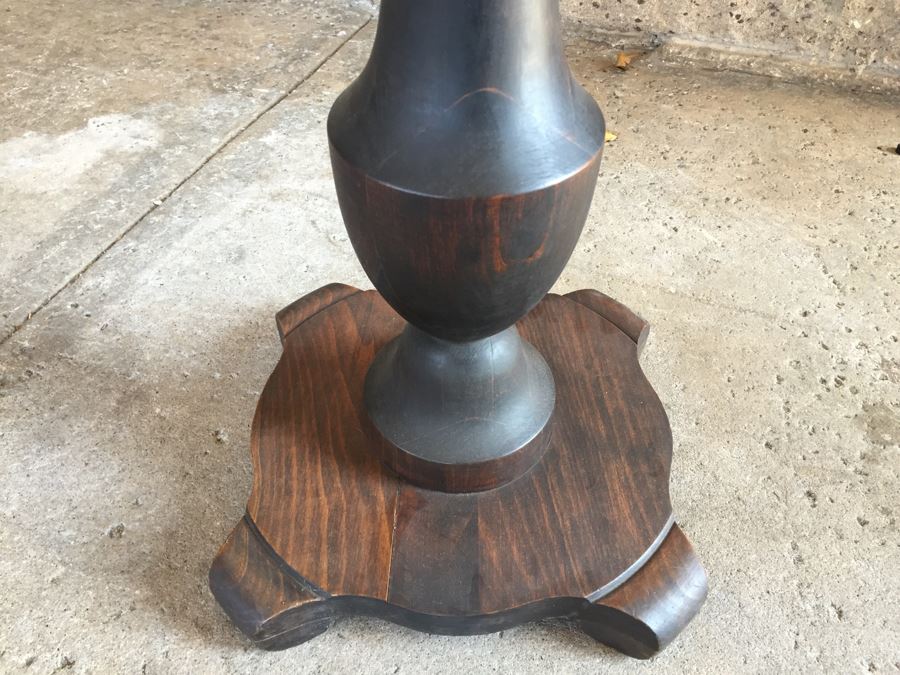 Vintage Round Pedestal Stand [Photo 11]