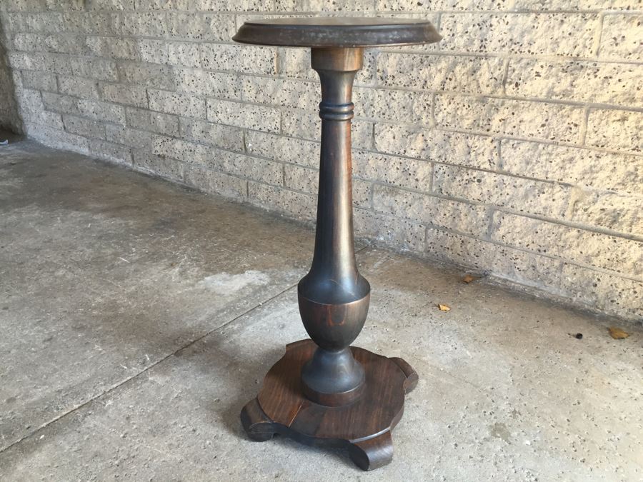Vintage Round Pedestal Stand [Photo 2]