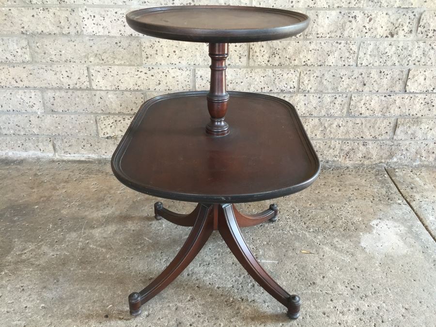 Vintage 2-Tier Pedestal Table [Photo 6]