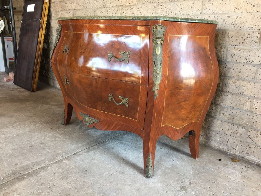 Stunning Large Bow Front Commode Chest Of Drawers With Nice Marble Top [Photo 12]