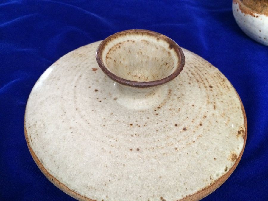 Large Brown & White Pottery Lot [Photo 23]