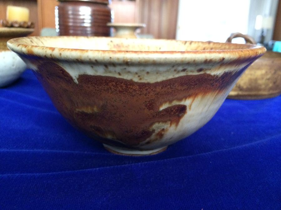 Large Brown & White Pottery Lot [Photo 3]