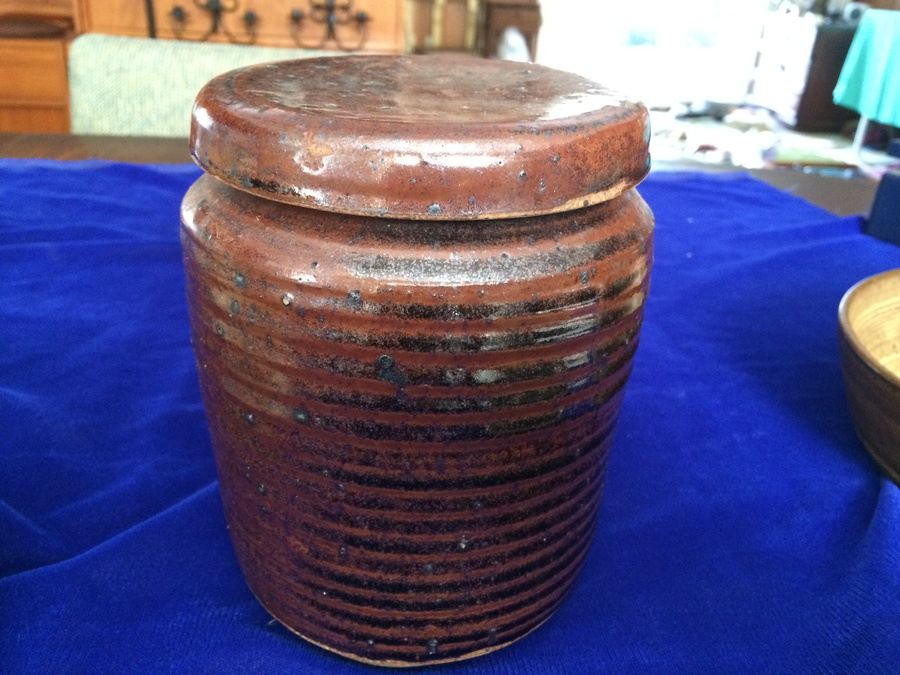 Large Brown & White Pottery Lot [Photo 30]