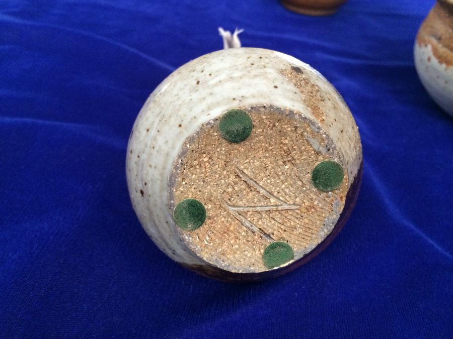 Large Brown & White Pottery Lot [Photo 18]