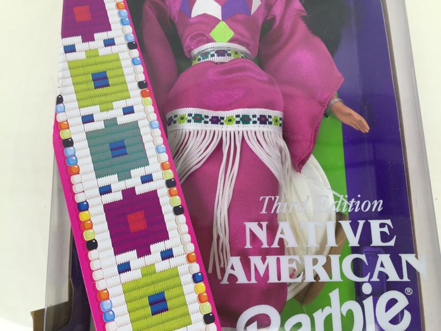 Special Edition Third Edition Native American Barbie Dolls Of The World Collection Mattel New In Box 12699 Vintage 1994 [Photo 5]