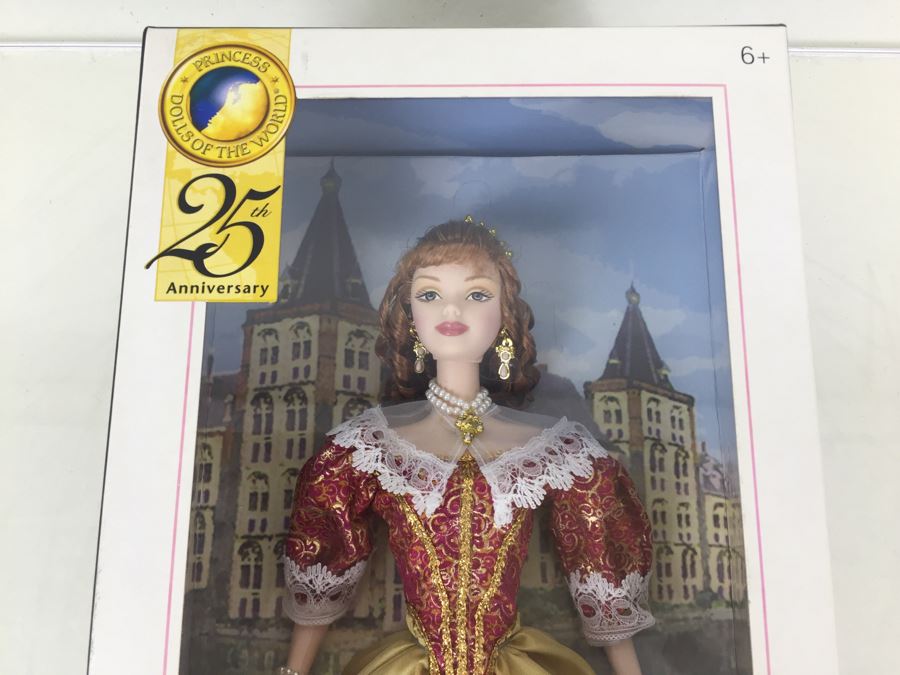 Barbie Collector Pink Label Princess Of Holland Barbie Dolls Of The World Collection Mattel New In Box Vintage 2005 [Photo 3]