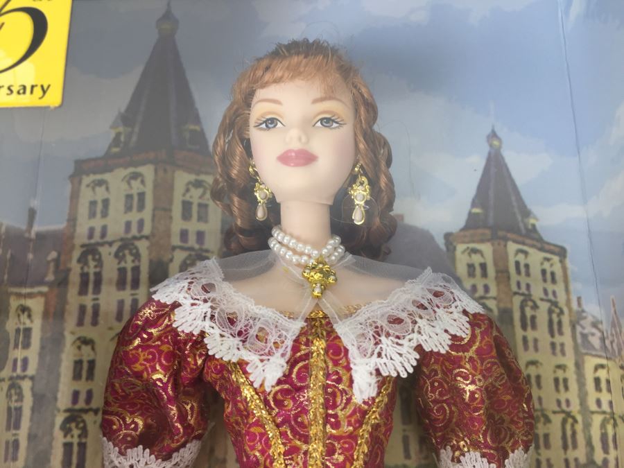 Barbie Collector Pink Label Princess Of Holland Barbie Dolls Of The World Collection Mattel New In Box Vintage 2005 [Photo 4]