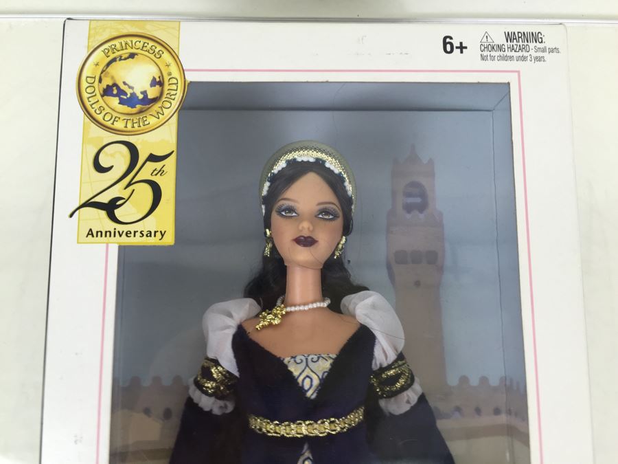 Barbie Collector Pink Label Princess Of The Renaissance Barbie Dolls Of The World Collection Mattel New In Box Vintage 2004 [Photo 3]