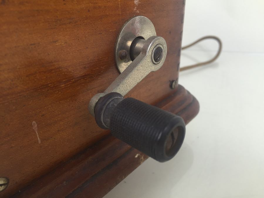 Vintage 1930s Crank Telephone [Photo 7]