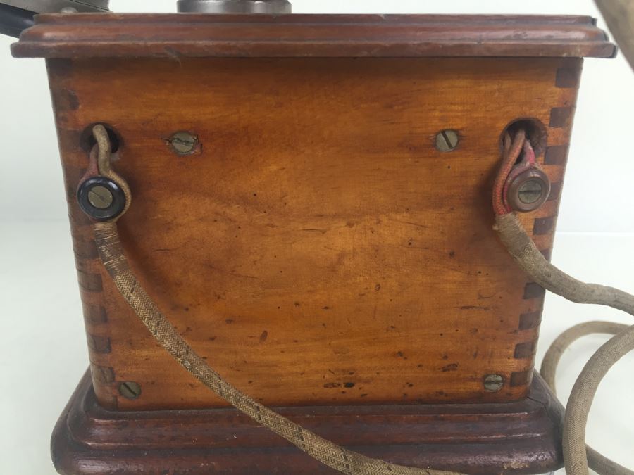 Vintage 1930s Crank Telephone [Photo 14]