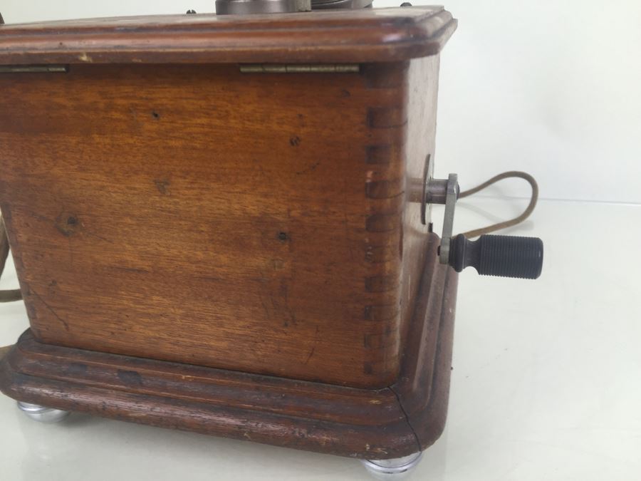 Vintage 1930s Crank Telephone [Photo 6]