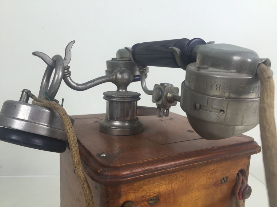 Vintage 1930s Crank Telephone [Photo 35]